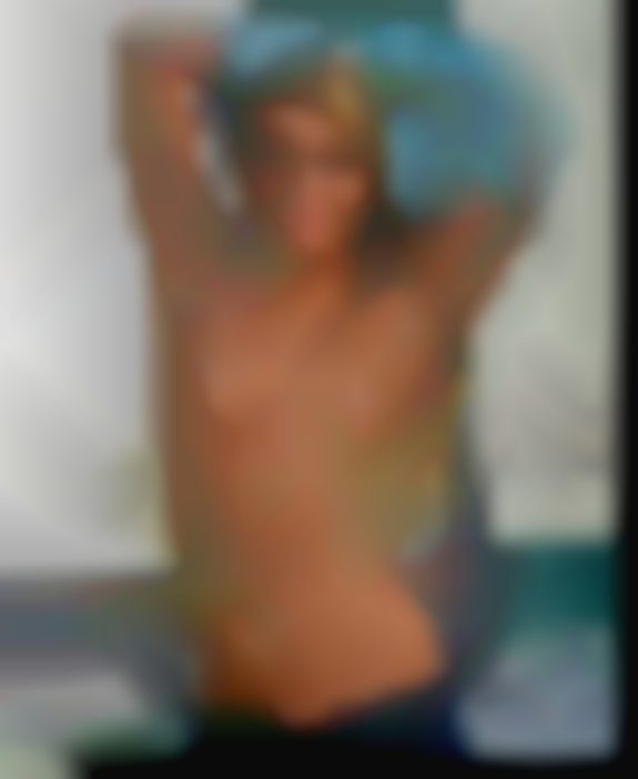 Clean and women sexy nude is height 5